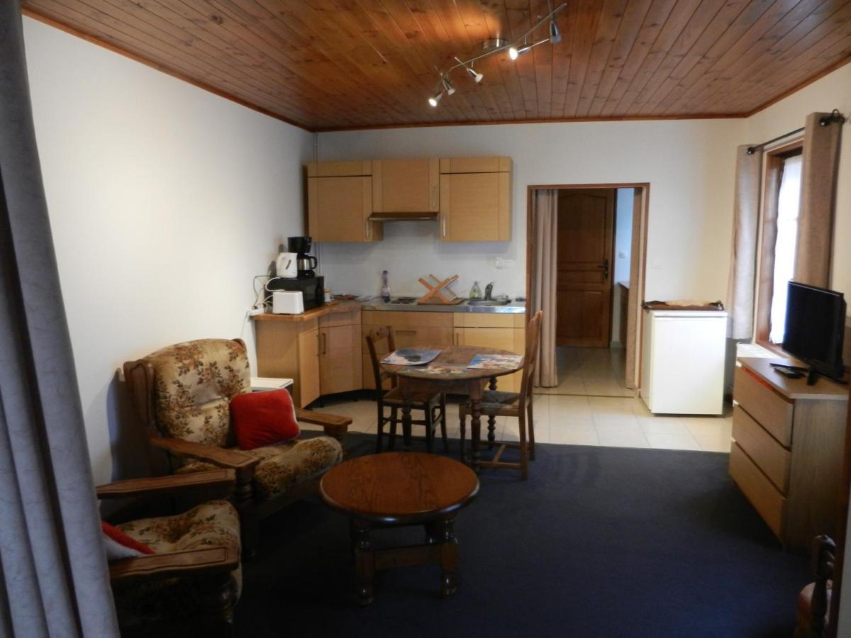 Hotel Les Charmilles De Mormal Landrecies Ngoại thất bức ảnh