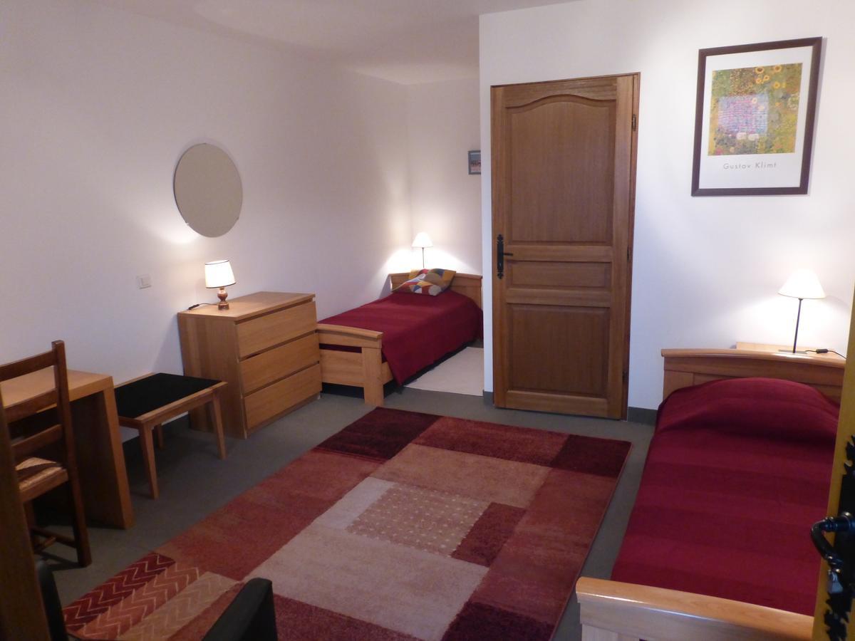 Hotel Les Charmilles De Mormal Landrecies Phòng bức ảnh